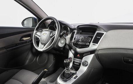 Chevrolet Cruze II, 2009 год, 649 000 рублей, 10 фотография