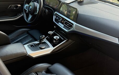 BMW 3 серия, 2020 год, 3 900 000 рублей, 27 фотография