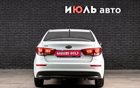 KIA Rio III рестайлинг, 2016 год, 1 000 000 рублей, 5 фотография