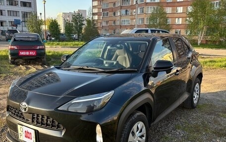 Toyota Yaris Cross, 2020 год, 1 990 000 рублей, 3 фотография