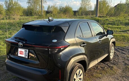 Toyota Yaris Cross, 2020 год, 1 990 000 рублей, 7 фотография