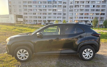Toyota Yaris Cross, 2020 год, 1 990 000 рублей, 4 фотография