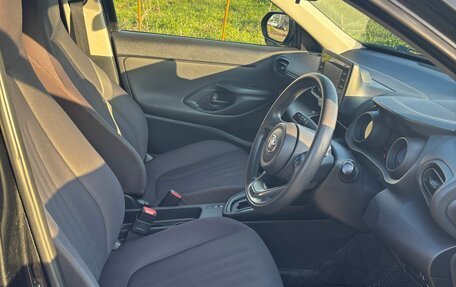 Toyota Yaris Cross, 2020 год, 1 990 000 рублей, 11 фотография