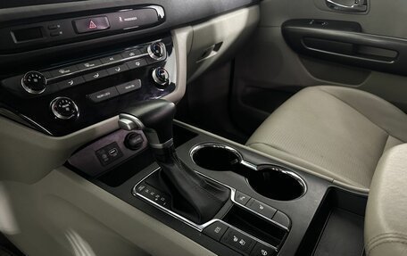 KIA Carnival III, 2020 год, 2 950 000 рублей, 13 фотография