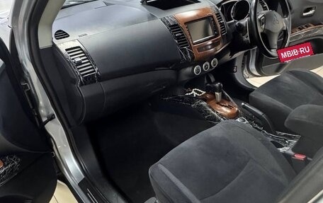 Mitsubishi Outlander III рестайлинг 3, 2005 год, 670 000 рублей, 11 фотография