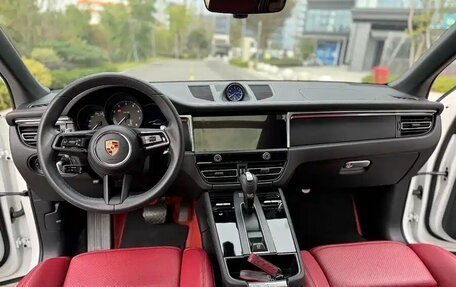 Porsche Macan I рестайлинг, 2022 год, 7 фотография
