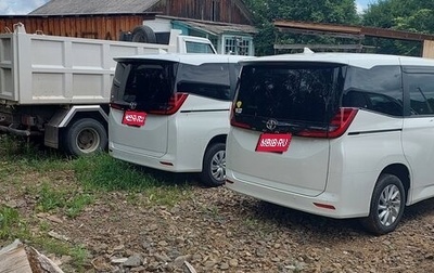 Toyota Noah, 2022 год, 3 400 000 рублей, 1 фотография