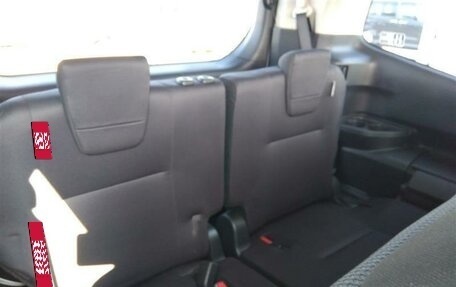 Toyota Noah, 2022 год, 3 400 000 рублей, 20 фотография