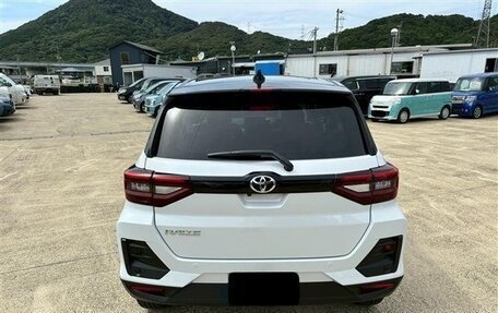 Toyota Raize I, 2023 год, 1 355 000 рублей, 4 фотография