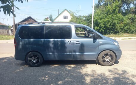 Hyundai Grand Starex Grand Starex I рестайлинг 2, 2008 год, 980 000 рублей, 10 фотография