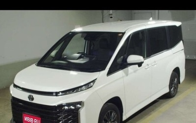 Toyota Voxy, 2024 год, 4 000 000 рублей, 1 фотография