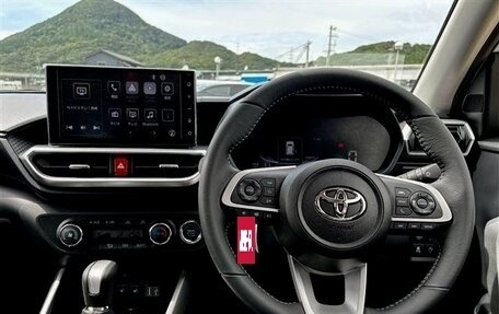 Toyota Raize I, 2023 год, 1 355 000 рублей, 9 фотография