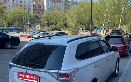 Mitsubishi Outlander III рестайлинг 3, 2012 год, 1 080 000 рублей, 4 фотография