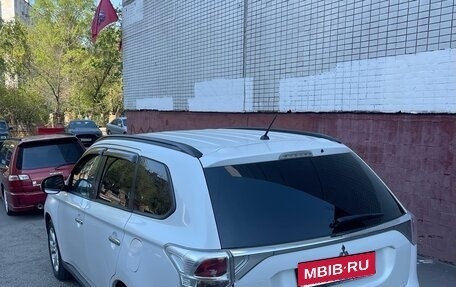 Mitsubishi Outlander III рестайлинг 3, 2012 год, 1 080 000 рублей, 3 фотография
