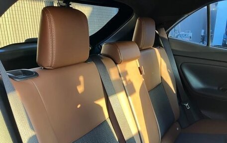 Toyota Yaris Cross, 2023 год, 1 347 000 рублей, 8 фотография