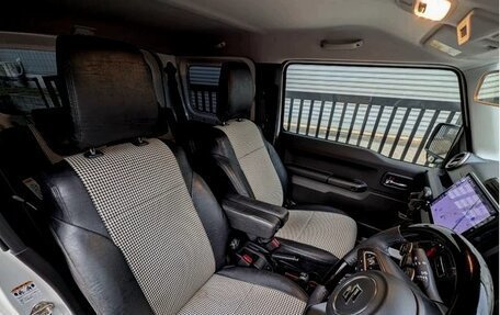 Suzuki Jimny, 2022 год, 1 378 000 рублей, 6 фотография