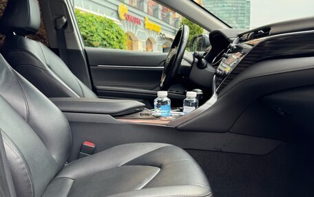 Toyota Camry, 2020 год, 3 150 000 рублей, 6 фотография