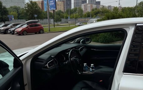 Toyota Camry, 2020 год, 3 150 000 рублей, 10 фотография