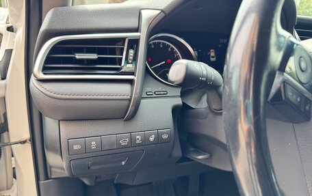 Toyota Camry, 2020 год, 3 150 000 рублей, 12 фотография
