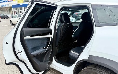 Geely Atlas, 2024 год, 2 885 000 рублей, 24 фотография