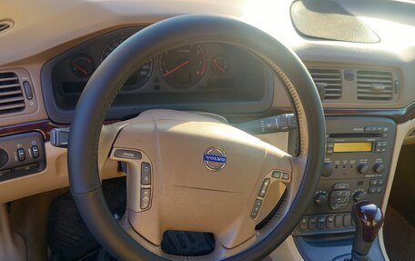 Volvo S80 II рестайлинг 2, 2003 год, 400 000 рублей, 4 фотография