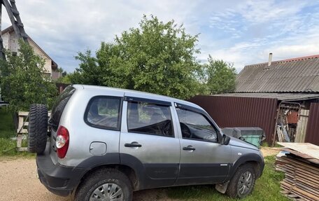 Chevrolet Niva I рестайлинг, 2012 год, 350 000 рублей, 3 фотография