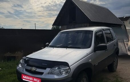 Chevrolet Niva I рестайлинг, 2012 год, 350 000 рублей, 2 фотография