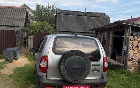 Chevrolet Niva I рестайлинг, 2012 год, 350 000 рублей, 4 фотография