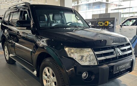 Mitsubishi Pajero IV, 2011 год, 1 799 000 рублей, 3 фотография