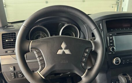 Mitsubishi Pajero IV, 2011 год, 1 799 000 рублей, 12 фотография