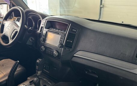 Mitsubishi Pajero IV, 2011 год, 1 799 000 рублей, 11 фотография
