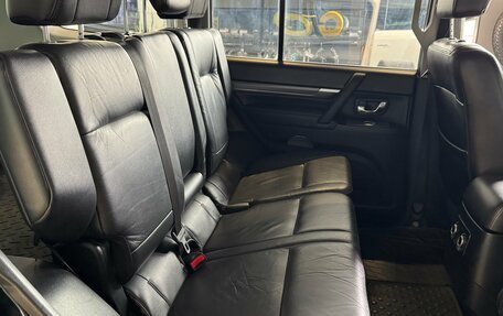 Mitsubishi Pajero IV, 2011 год, 1 799 000 рублей, 18 фотография