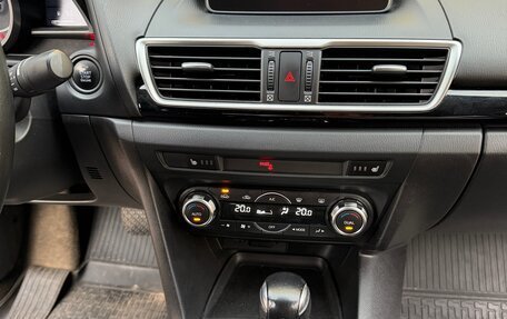 Mazda 3, 2015 год, 1 320 000 рублей, 11 фотография