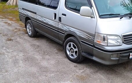 Toyota HiAce H100, 2004 год, 1 200 000 рублей, 2 фотография