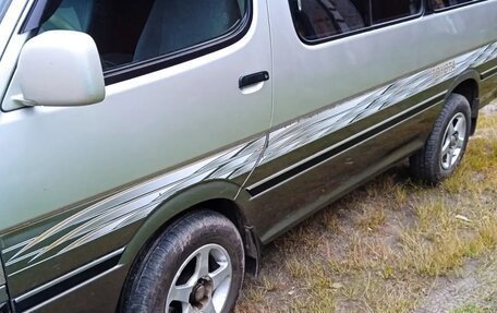 Toyota HiAce H100, 2004 год, 1 200 000 рублей, 5 фотография