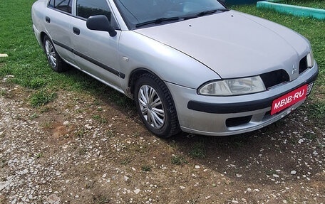 Mitsubishi Carisma I, 2003 год, 130 000 рублей, 4 фотография