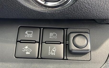Toyota Sienta II, 2022 год, 1 140 000 рублей, 29 фотография