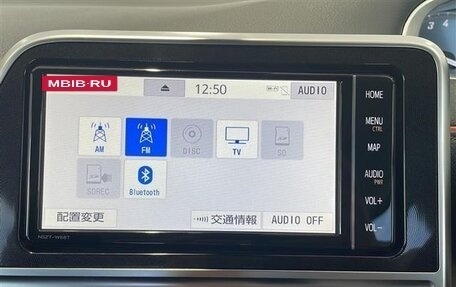 Toyota Sienta II, 2022 год, 1 140 000 рублей, 26 фотография