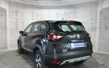 Renault Kaptur I рестайлинг, 2017 год, 1 285 000 рублей, 8 фотография