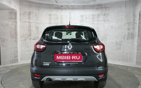 Renault Kaptur I рестайлинг, 2017 год, 1 285 000 рублей, 7 фотография