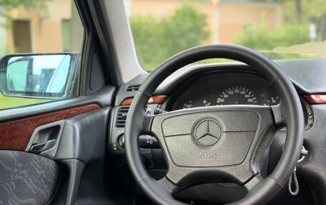 Mercedes-Benz E-Класс, 1998 год, 350 000 рублей, 9 фотография