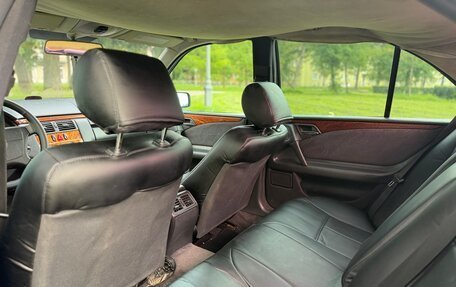 Mercedes-Benz E-Класс, 1998 год, 350 000 рублей, 11 фотография