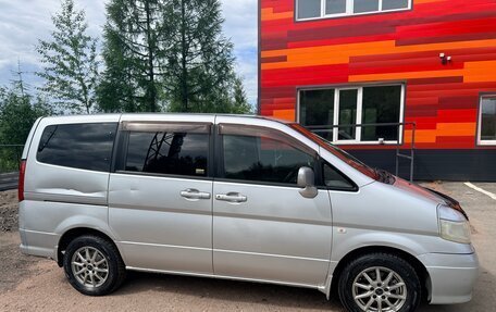 Nissan Serena II, 2001 год, 570 000 рублей, 3 фотография