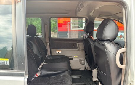 Nissan Serena II, 2001 год, 570 000 рублей, 10 фотография