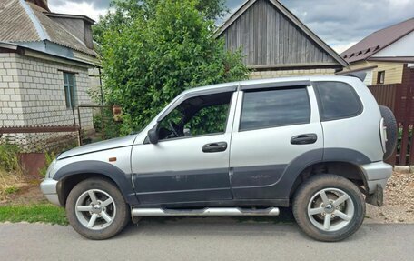 Chevrolet Niva I рестайлинг, 2004 год, 320 000 рублей, 3 фотография