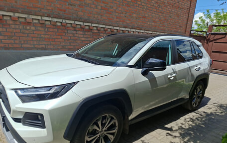 Toyota RAV4, 2024 год, 3 720 000 рублей, 16 фотография