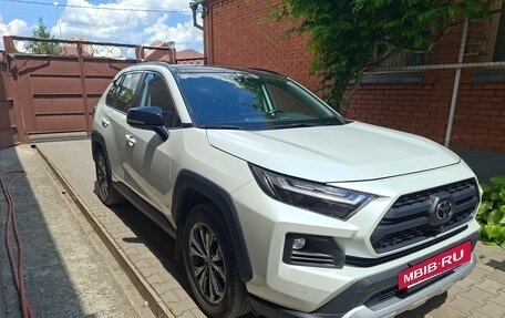 Toyota RAV4, 2024 год, 3 720 000 рублей, 17 фотография