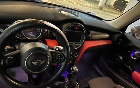 MINI Hatch, 2016 год, 1 980 000 рублей, 10 фотография