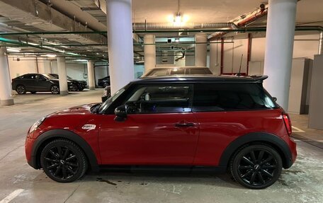 MINI Hatch, 2016 год, 1 980 000 рублей, 9 фотография