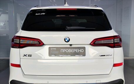 BMW X5, 2019 год, 5 600 000 рублей, 6 фотография